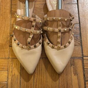 French Sole / NY Studded Beige Women's Flats